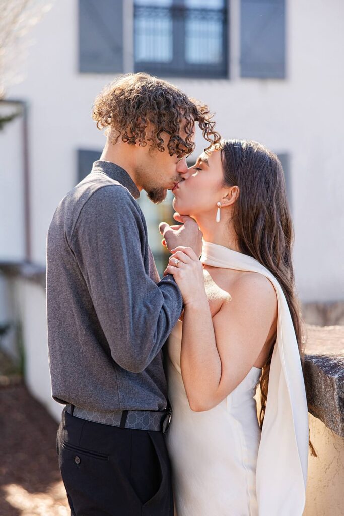 Romantic outdoor portraits at Hotel Domestique